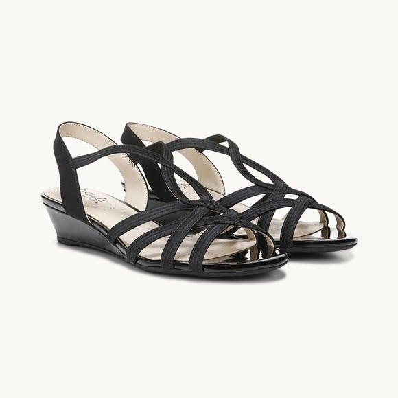 NWT Life Stride Black Yaya Sandal - Picture 1 of 9
